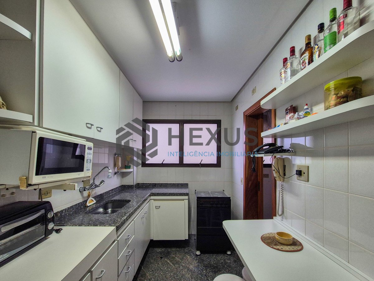Foto 25 de Apartamento com varanda na Praia das Pitangueiras, Guaruja