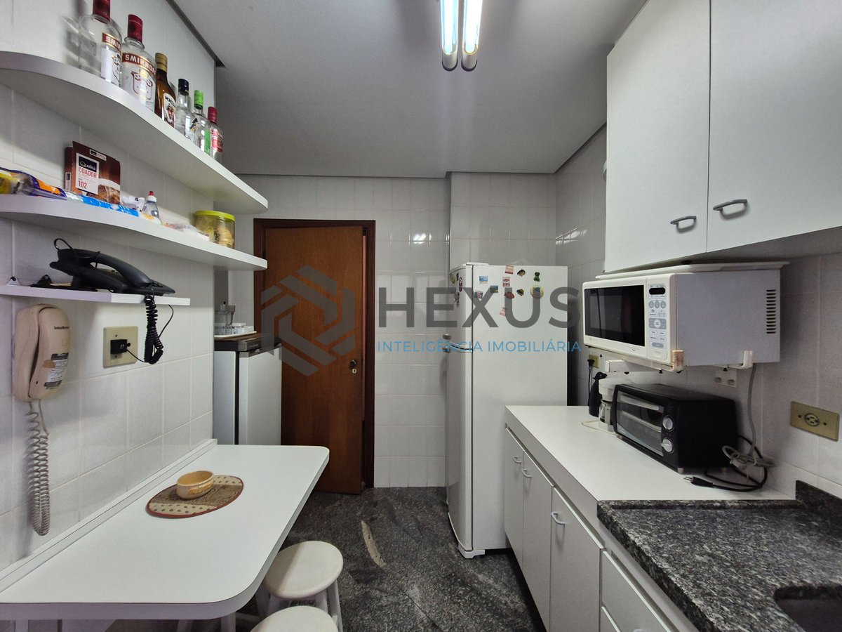 Foto 26 de Apartamento com varanda na Praia das Pitangueiras, Guaruja