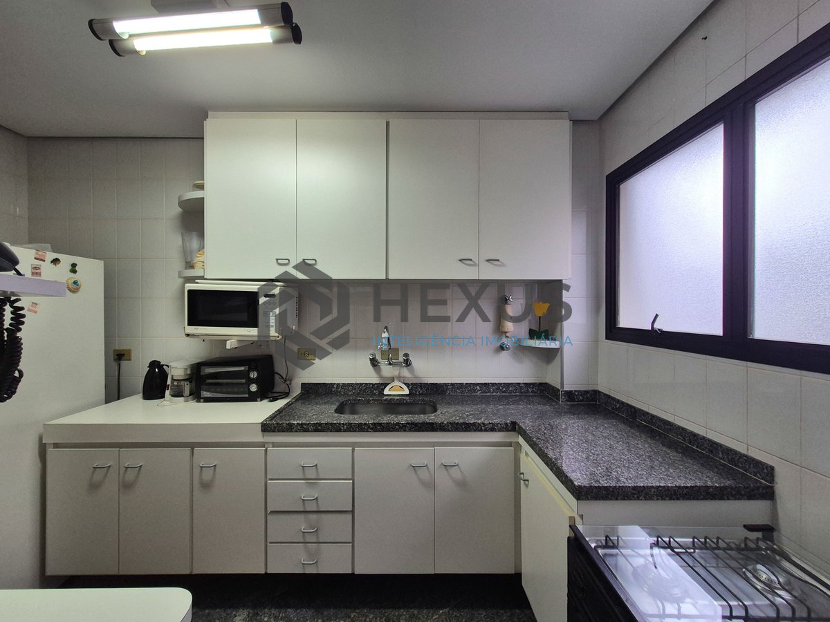 Foto 27 de Apartamento com varanda na Praia das Pitangueiras, Guaruja