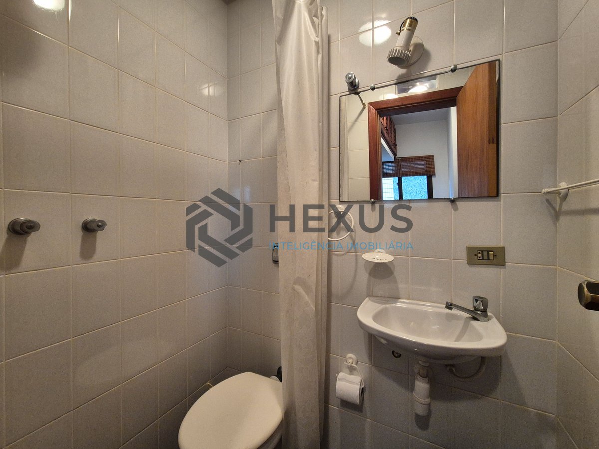 Foto 33 de Apartamento com varanda na Praia das Pitangueiras, Guaruja