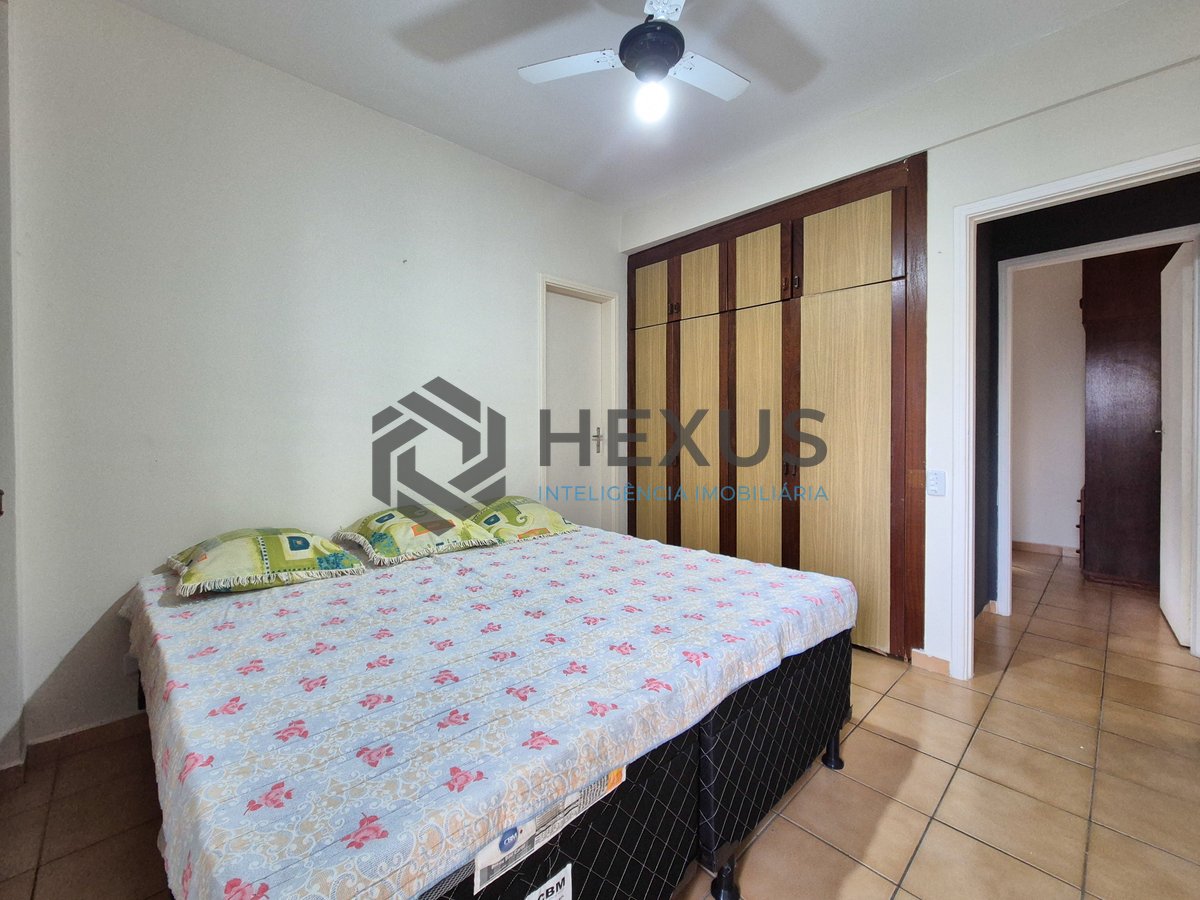 Foto 12 de Apartamento com varanda, lazer e vista mar na Praia das Pitangueiras, Guaruja
