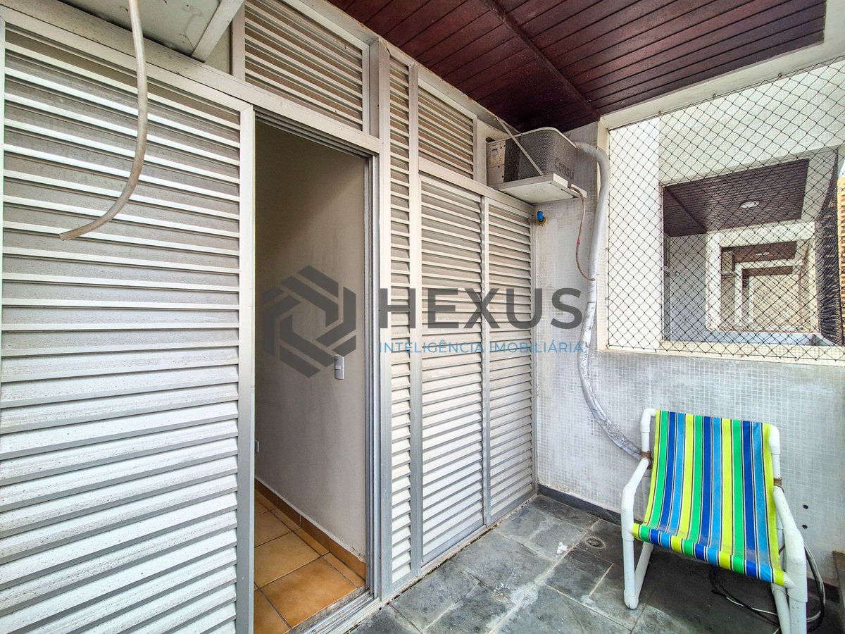 Foto 13 de Apartamento com varanda, lazer e vista mar na Praia das Pitangueiras, Guaruja