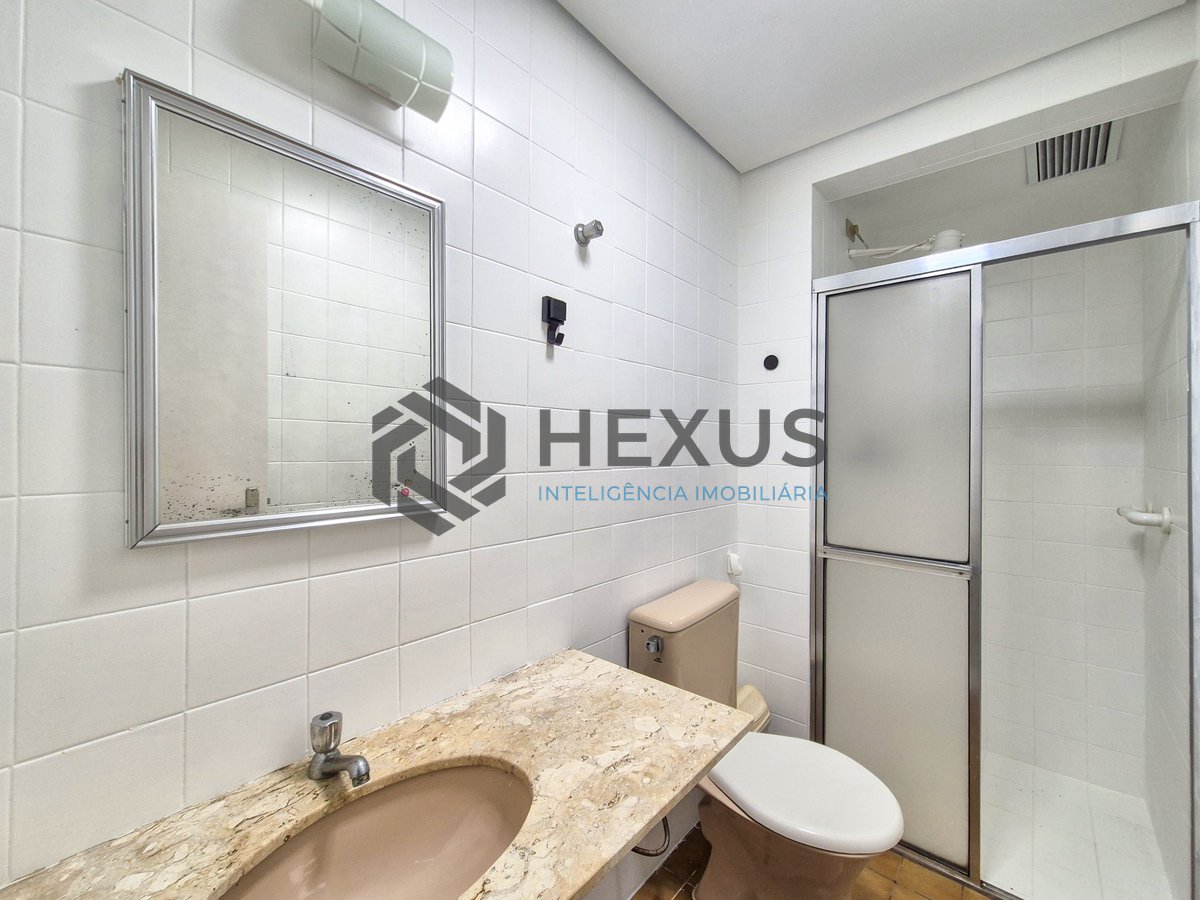 Foto 20 de Apartamento com varanda, lazer e vista mar na Praia das Pitangueiras, Guaruja