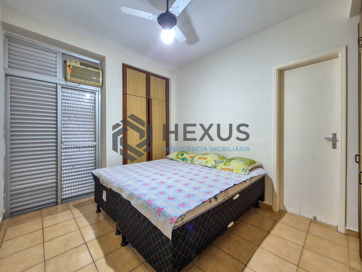 Foto 10 de Apartamento com varanda, lazer e vista mar na Praia das Pitangueiras, Guaruja