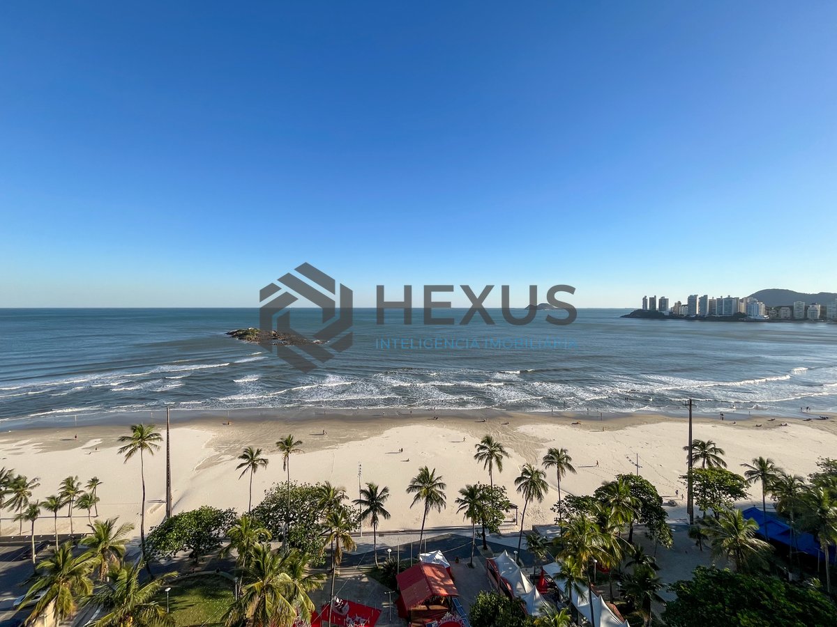 Foto 17 de Apartamento reformado frente mar com varanda vista mar na Praia das Pitangueiras, Guaruja