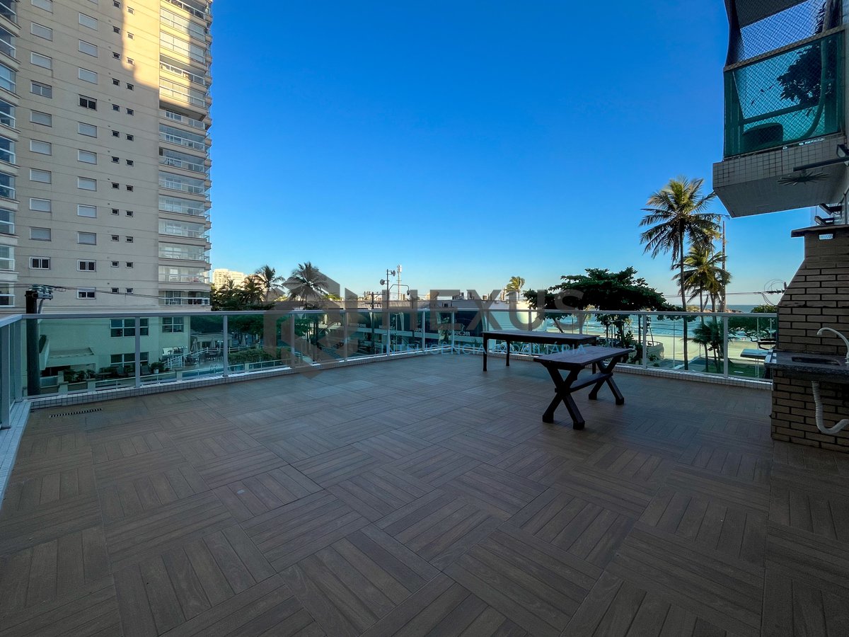 Foto 15 de Apartamento garden frente mar com quintal e área gourmet na Praia das Pitangueiras, Guaruja