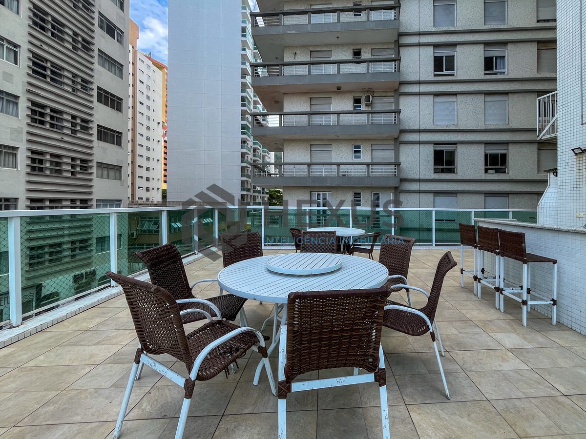 Foto 44 de Apartamento reformado  frente mar, com quintal e churrasqueira à venda, Pitangueiras, Guarujá, SP