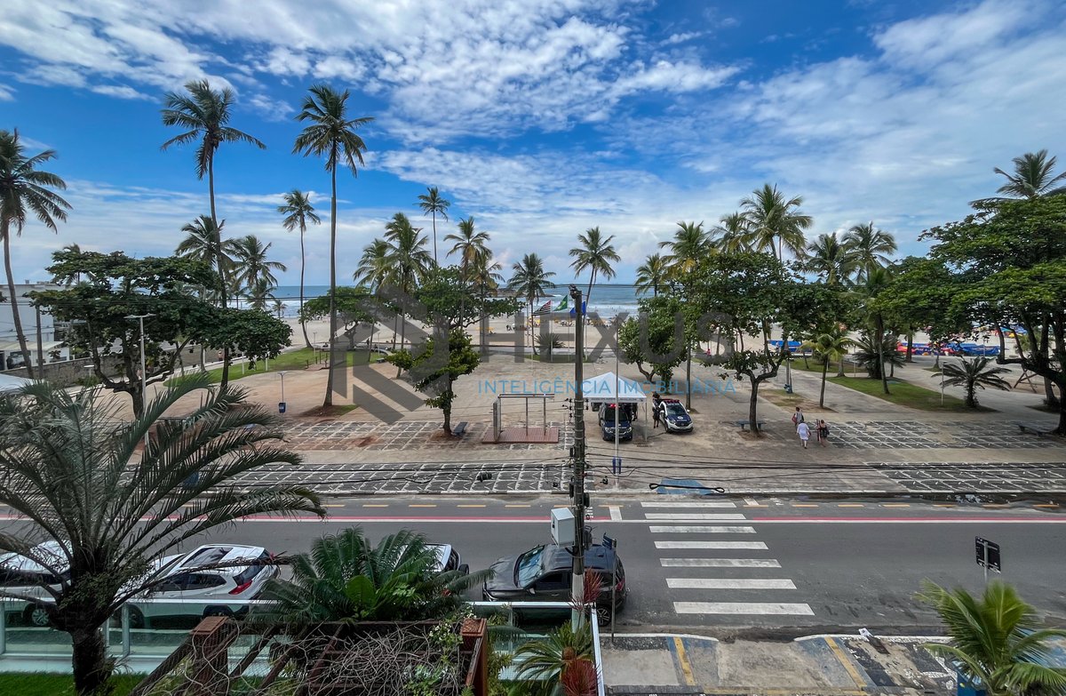 Foto 45 de Apartamento reformado  frente mar, com quintal e churrasqueira à venda, Pitangueiras, Guarujá, SP