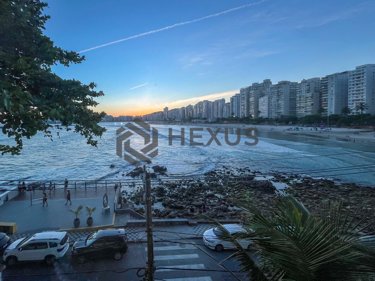 Foto 45 de Apartamento frente mar reformado com com quintal e varanda na Praia das Pitangueiras, Guaruja