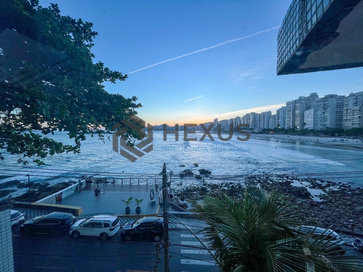Foto 46 de Apartamento frente mar reformado com com quintal e varanda na Praia das Pitangueiras, Guaruja