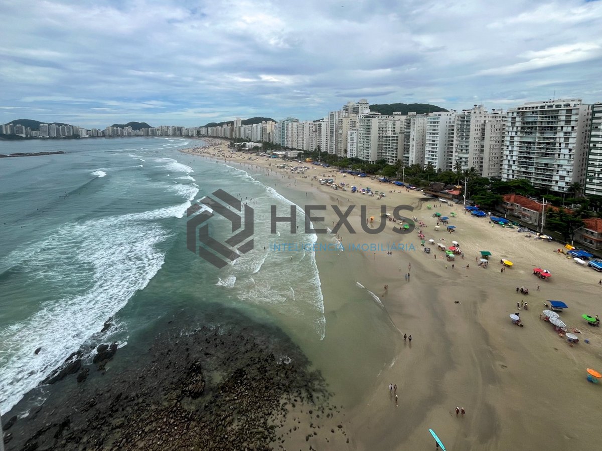 Foto 11 de Apartamento frente mar com varanda na Praia das Pitangueiras, Guaruja
