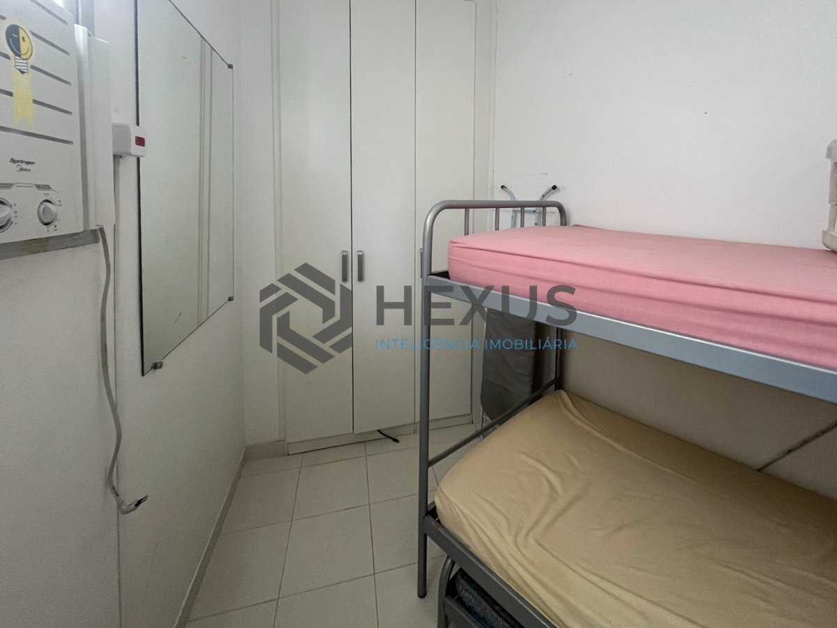 Foto 31 de Apartamento frente mar com varanda na Praia das Pitangueiras, Guaruja