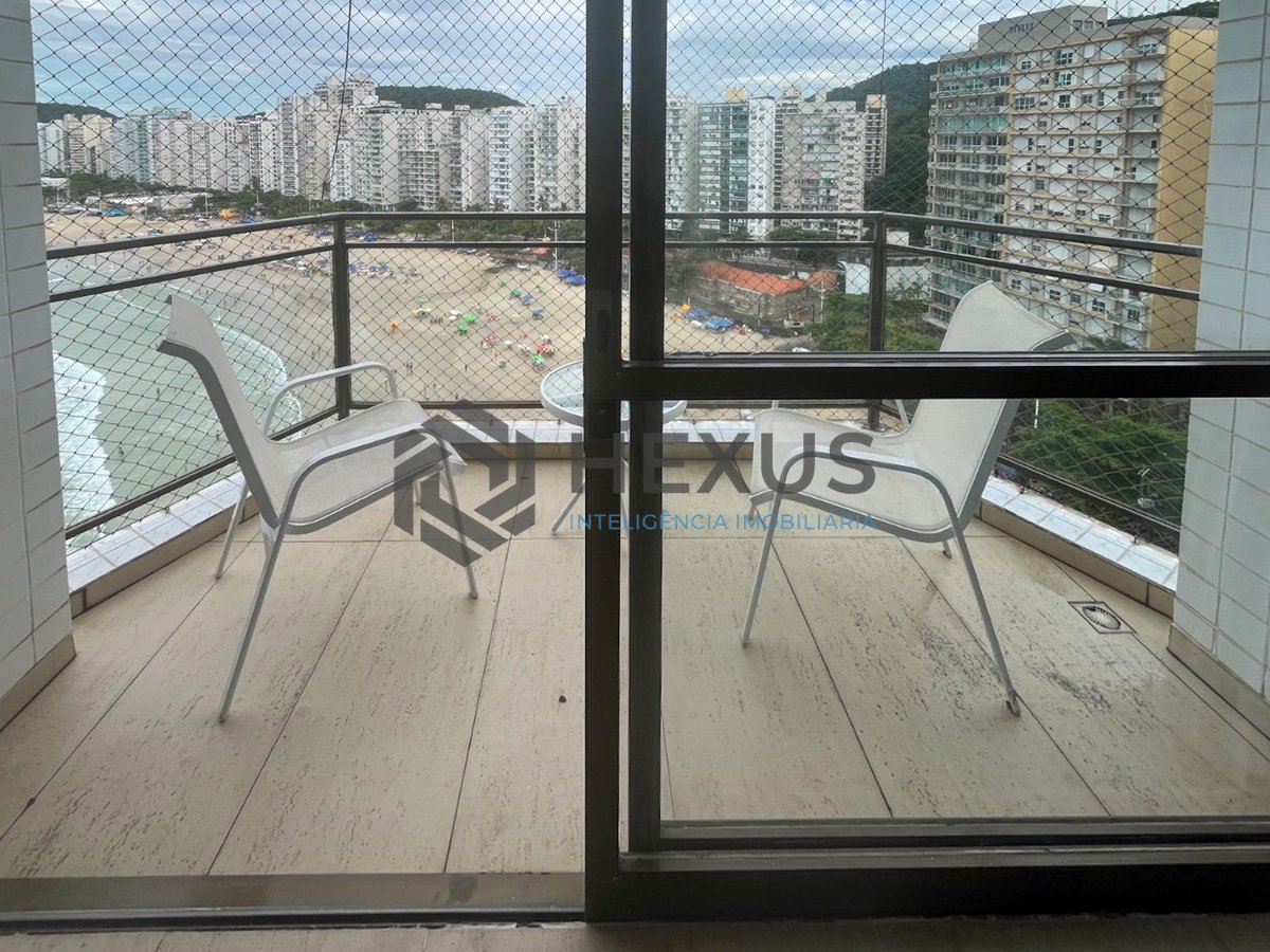 Foto 9 de Apartamento frente mar com varanda na Praia das Pitangueiras, Guaruja