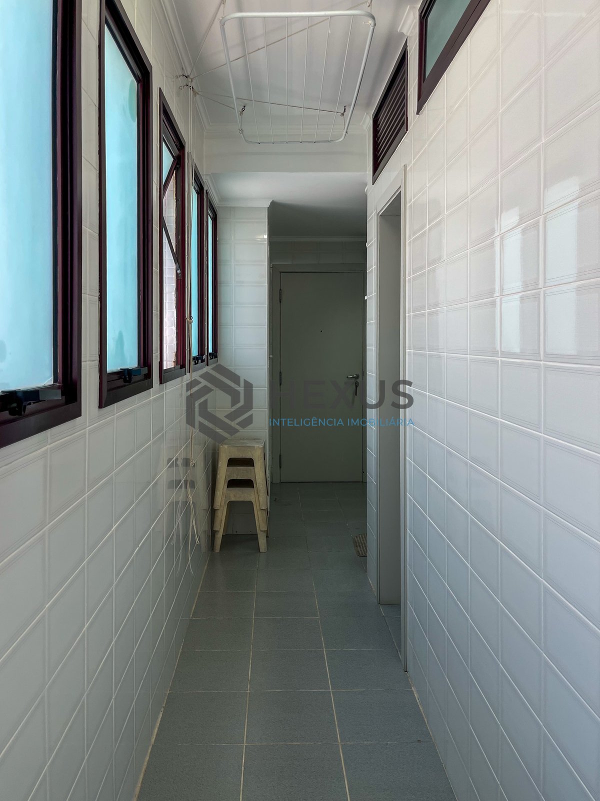 Foto 40 de Apartamento reformado frente mar de alto padrão com varanda e lazer, Pitangueiras, Guaruja