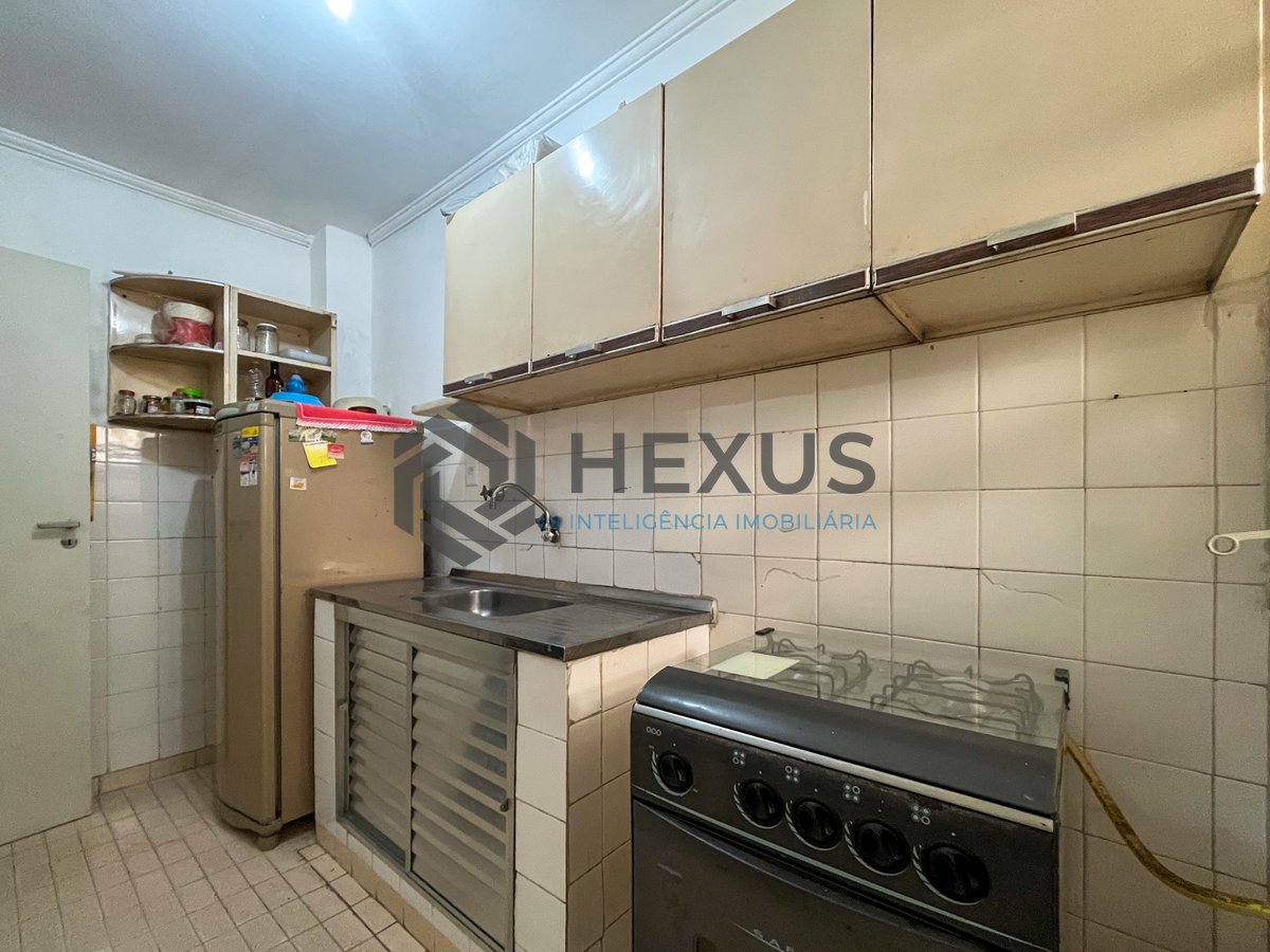 Foto 13 de Apartamento com custo baixo a uma quadra da Praia das Pitangueiras, Guaruja