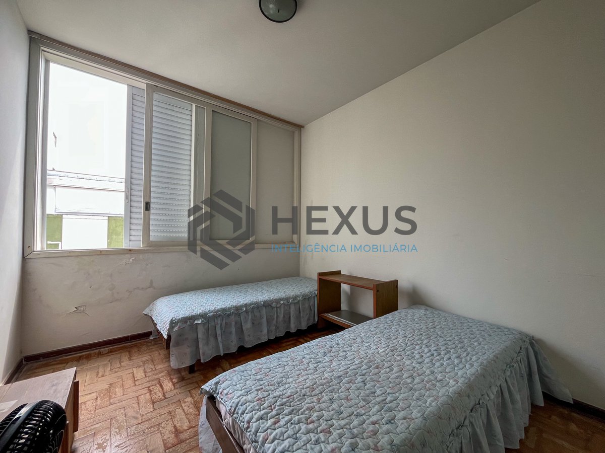 Foto 4 de Apartamento com custo baixo a uma quadra da Praia das Pitangueiras, Guaruja