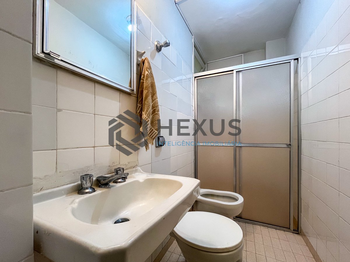 Foto 10 de Apartamento com custo baixo a uma quadra da Praia das Pitangueiras, Guaruja
