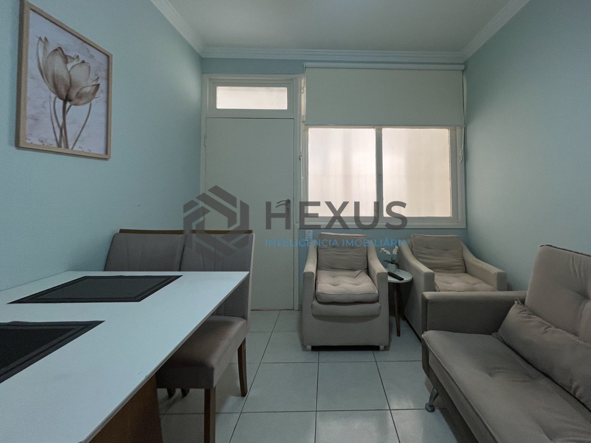 Foto 3 de Apartamento com custo baixo a uma quadra da Praia das Pitangueiras, Guaruja