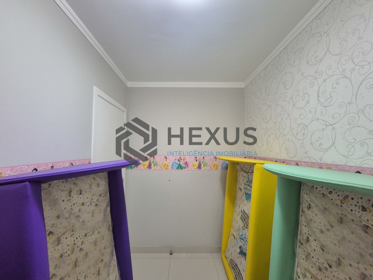 Foto 30 de Apartamento com varanda e lazer na quadra mar da Praia das Pitangueiras, Guaruja
