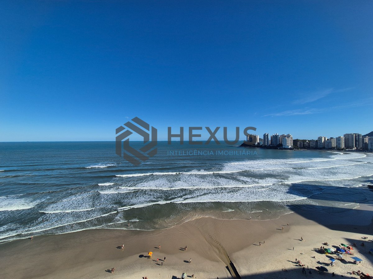 Foto 16 de Apartamento frente mar reformado com varanda na Praia das Pitangueiras, Guaruja
