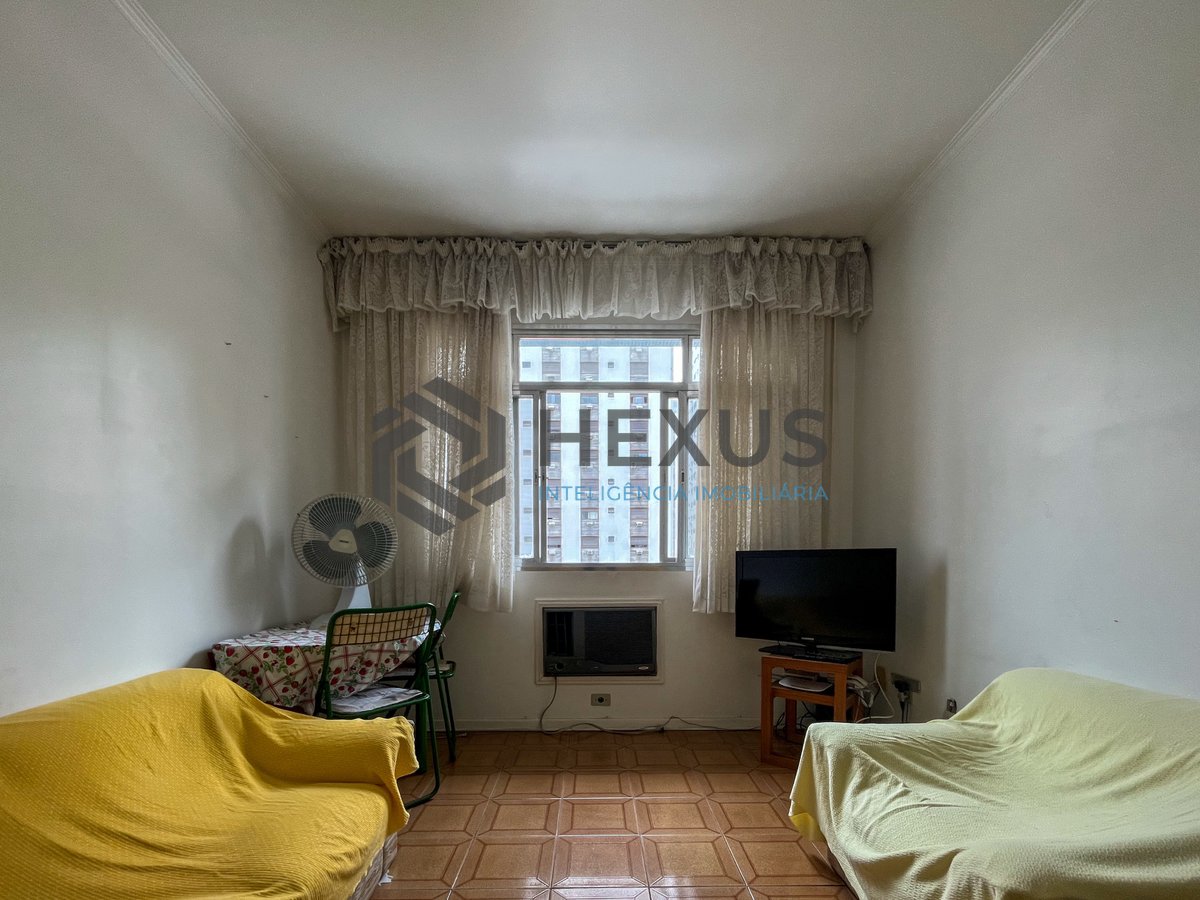 Foto 2 de Apartamento mobiliado a duas quadras da Praia das Pitangueiras, Guaruja