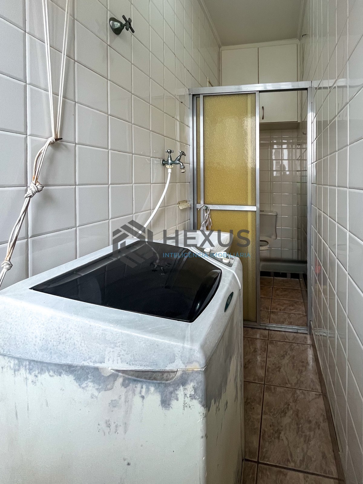 Foto 13 de Apartamento mobiliado a duas quadras da Praia das Pitangueiras, Guaruja
