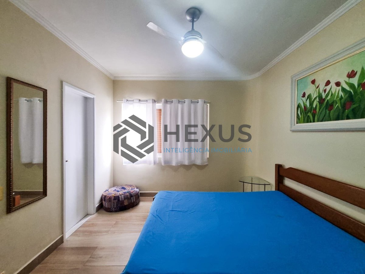 Foto 11 de Apartamento com varanda e lazer a uma quadra da Praia das Pitangueiras, Guaruja