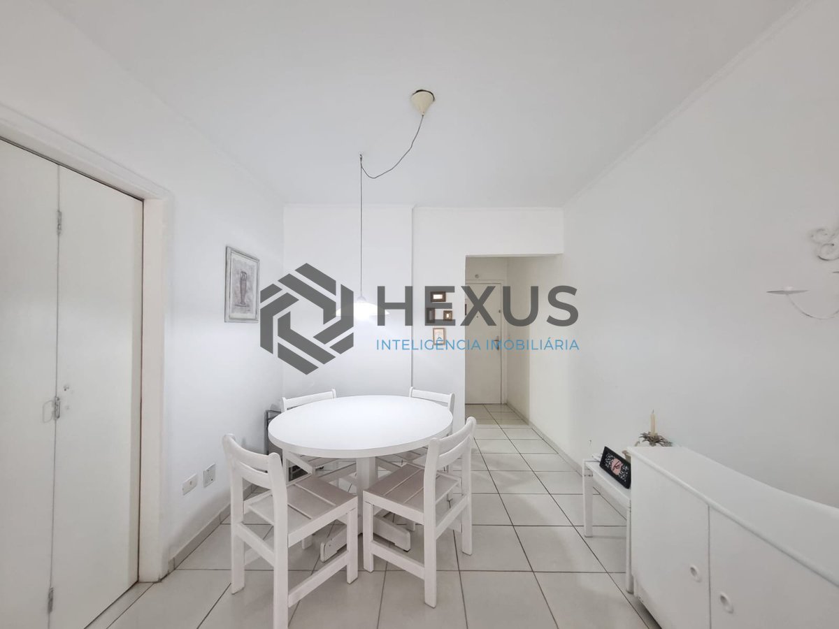 Foto 5 de Apartamento com varanda na beira mar da Praia das Pitangueiras, Guaruja