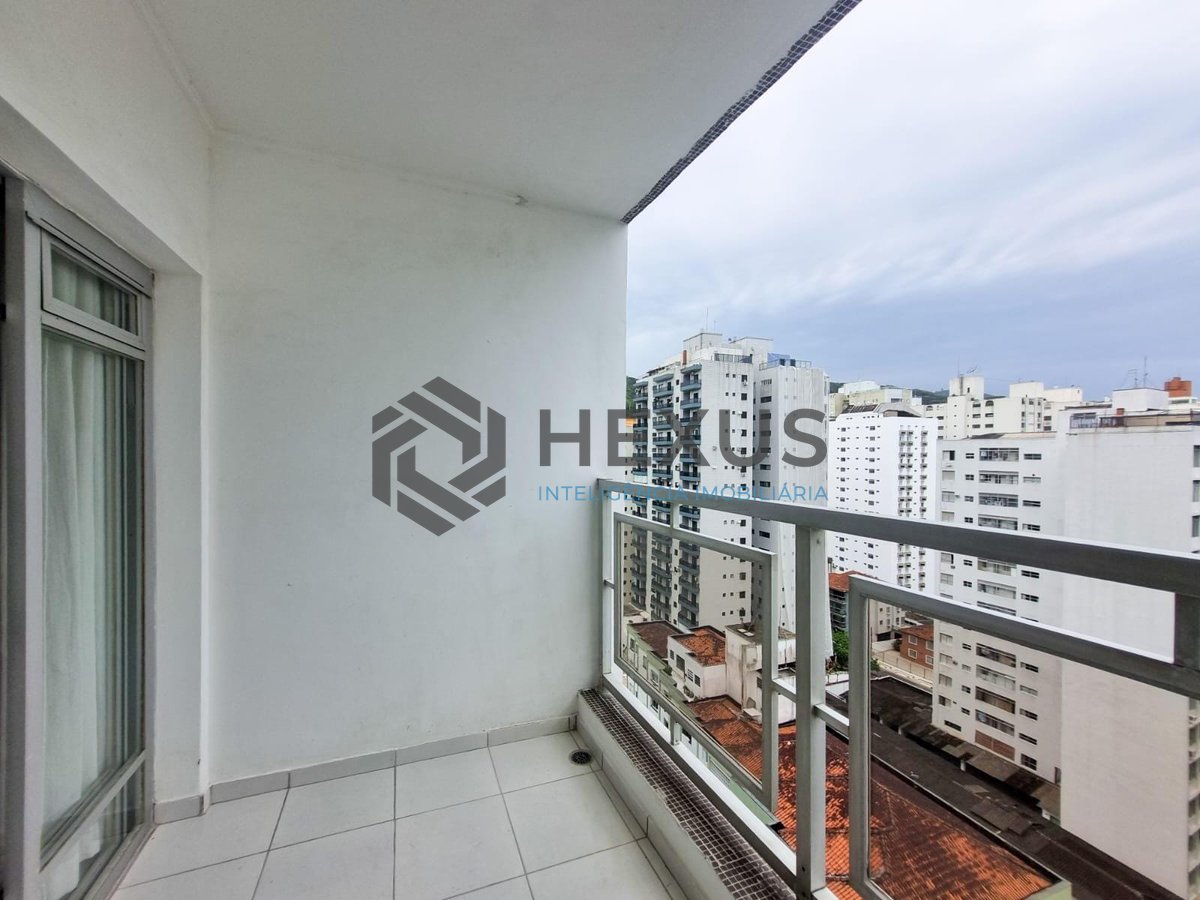 Foto 7 de Apartamento com varanda na beira mar da Praia das Pitangueiras, Guaruja