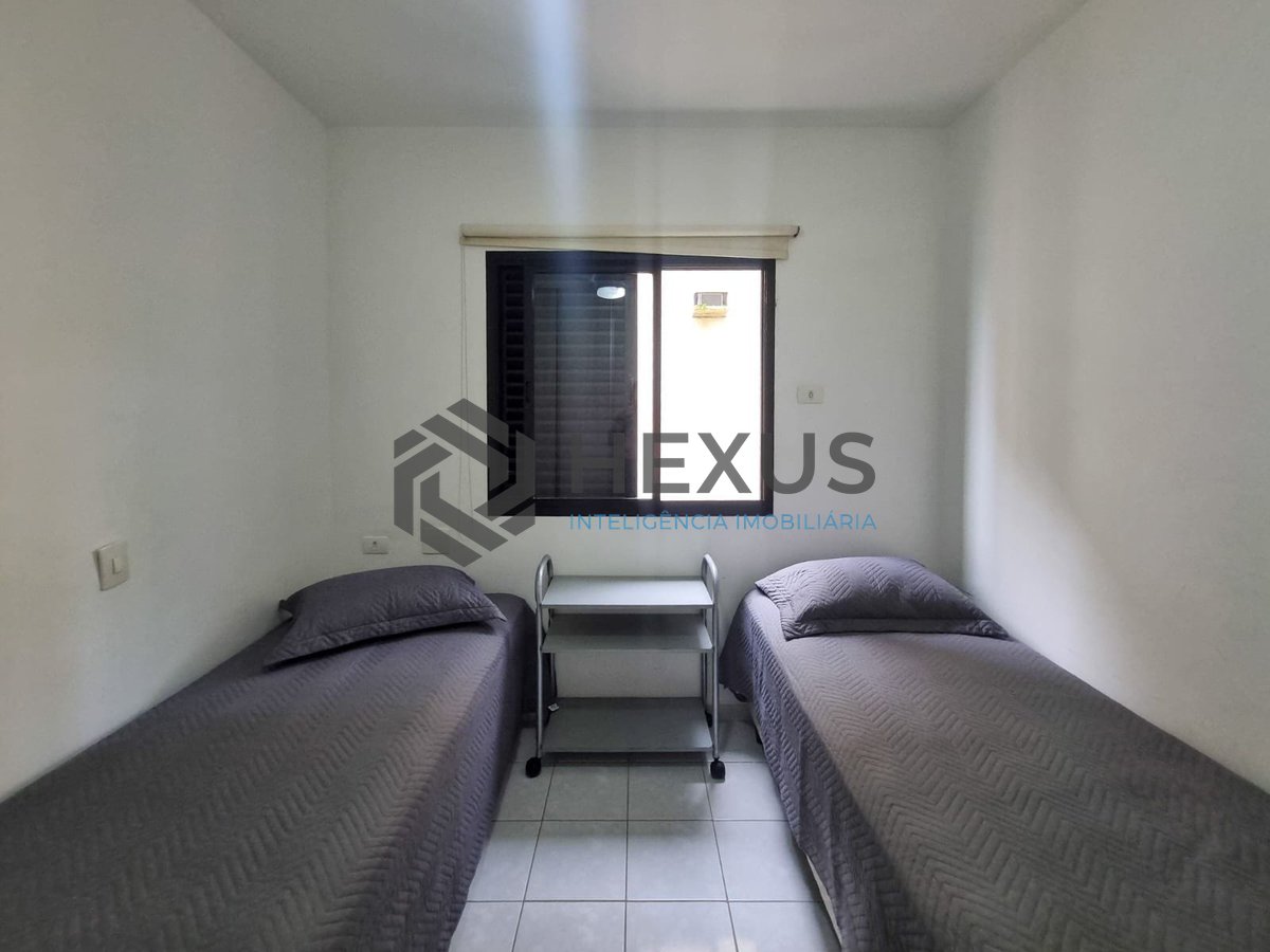 Foto 16 de Apartamento com varanda e lazer a 100m da praia nas Pitangueiras, Guarujá