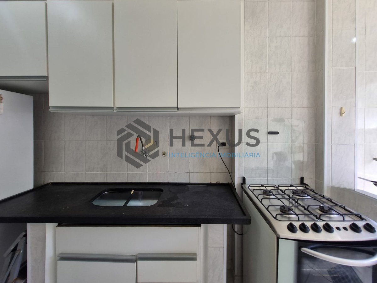 Foto 16 de Apartamento com despesas baixas a duas quadras da Praia das Pitangueiras, Guaruja