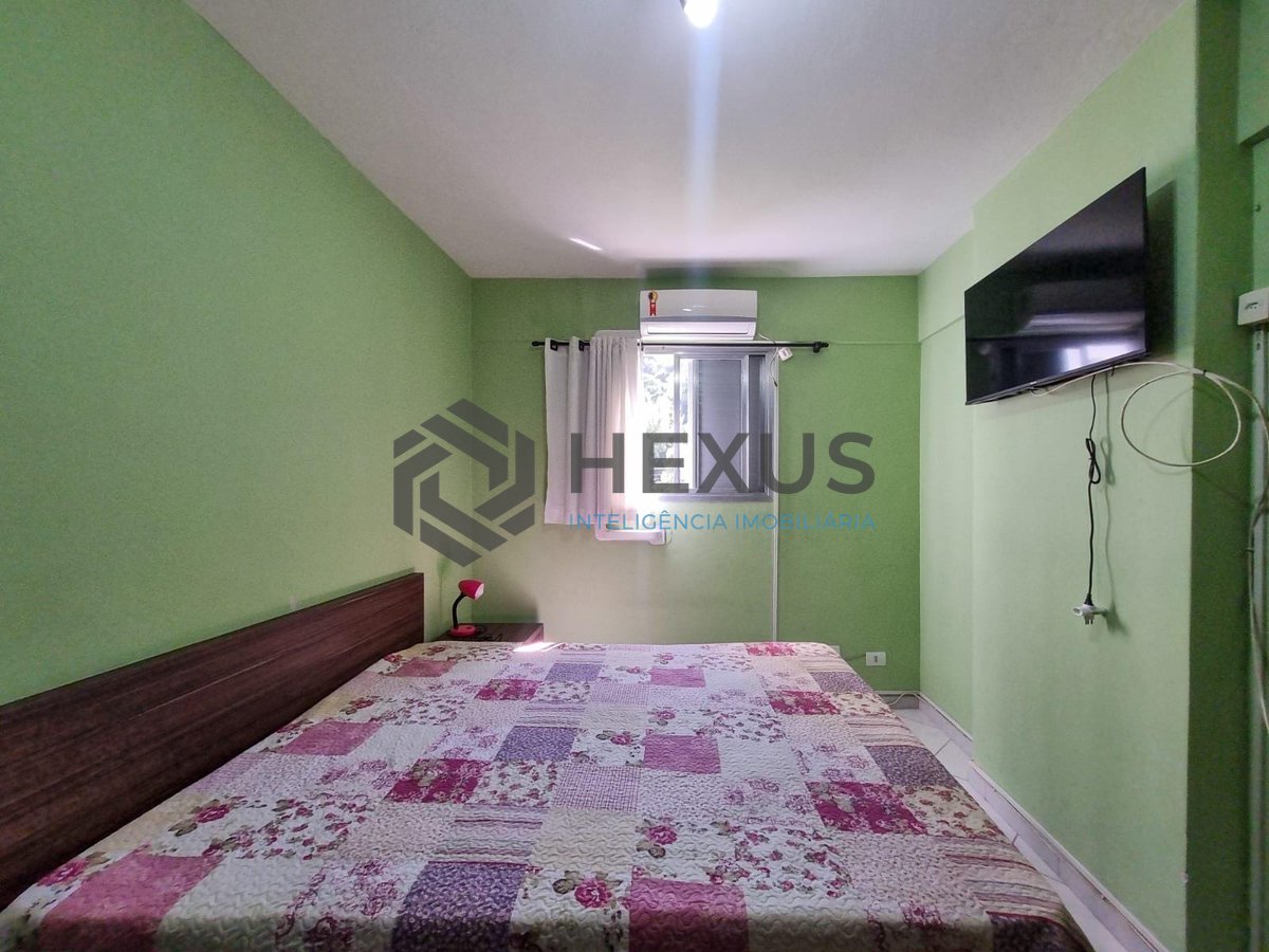 Foto 7 de Apartamento com despesas baixas a duas quadras da Praia das Pitangueiras, Guaruja