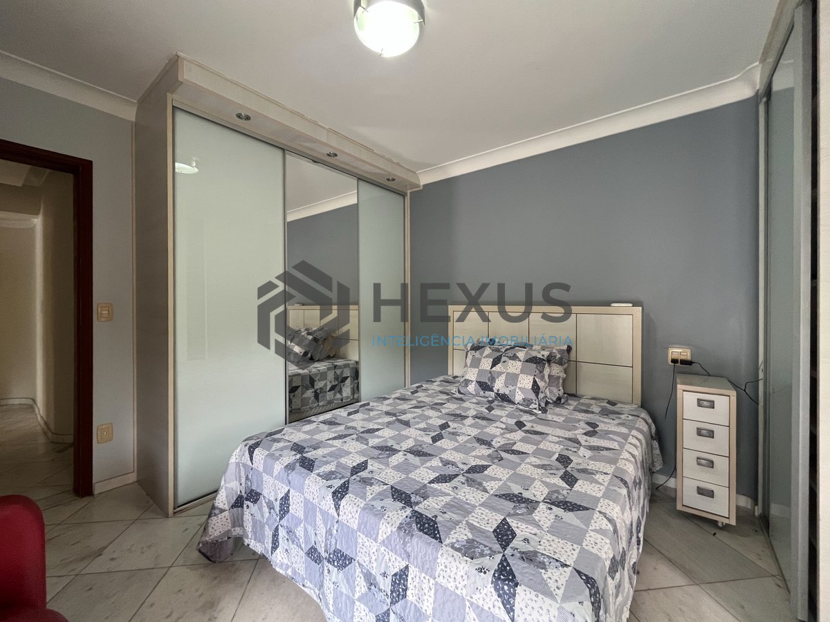 Foto 25 de Apartamento com varanda e lazer na Praia das Pitangueiras, Guaruja