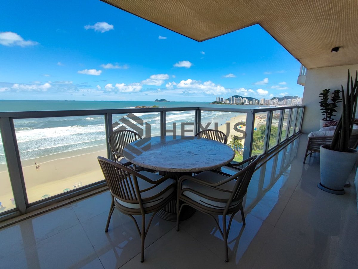 Foto 15 de Apartamento reformado frente mar com varanda vista mar na Praia das Pitangueiras, Guaruja