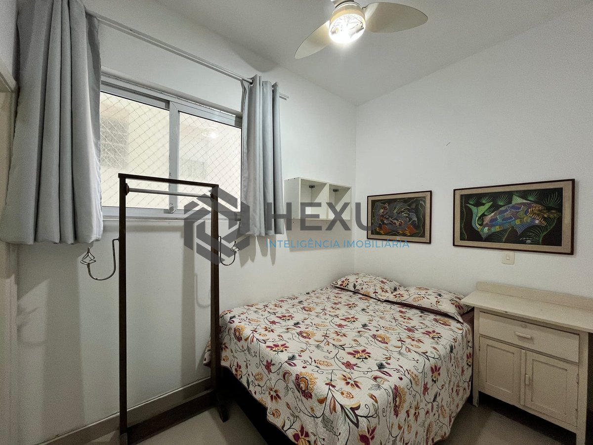 Foto 23 de Apartamento reformado frente mar com varanda na Praia das Pitangueiras, Guaruja