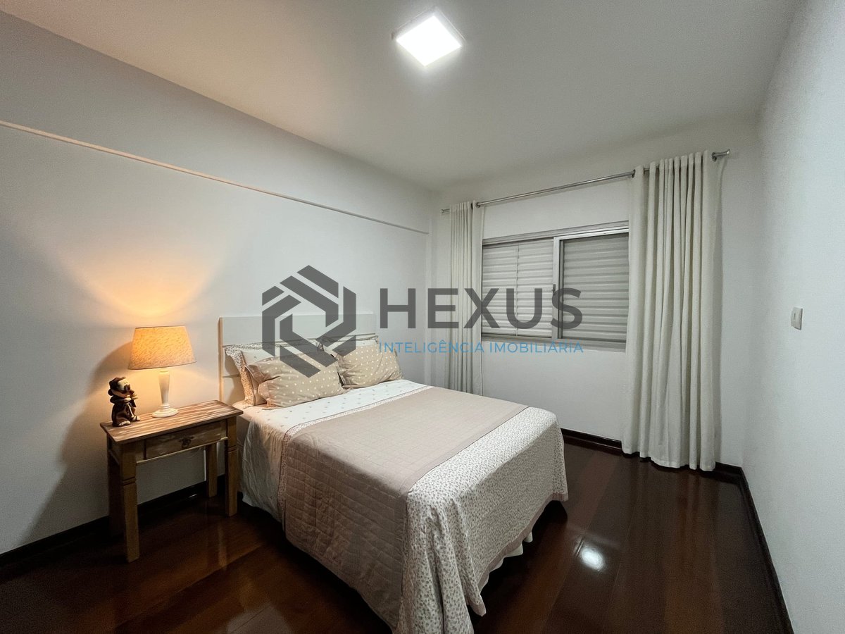 Foto 23 de Apartamento reformado com vista mar na quadra mar da Praia das Pitangueira, Guaruja