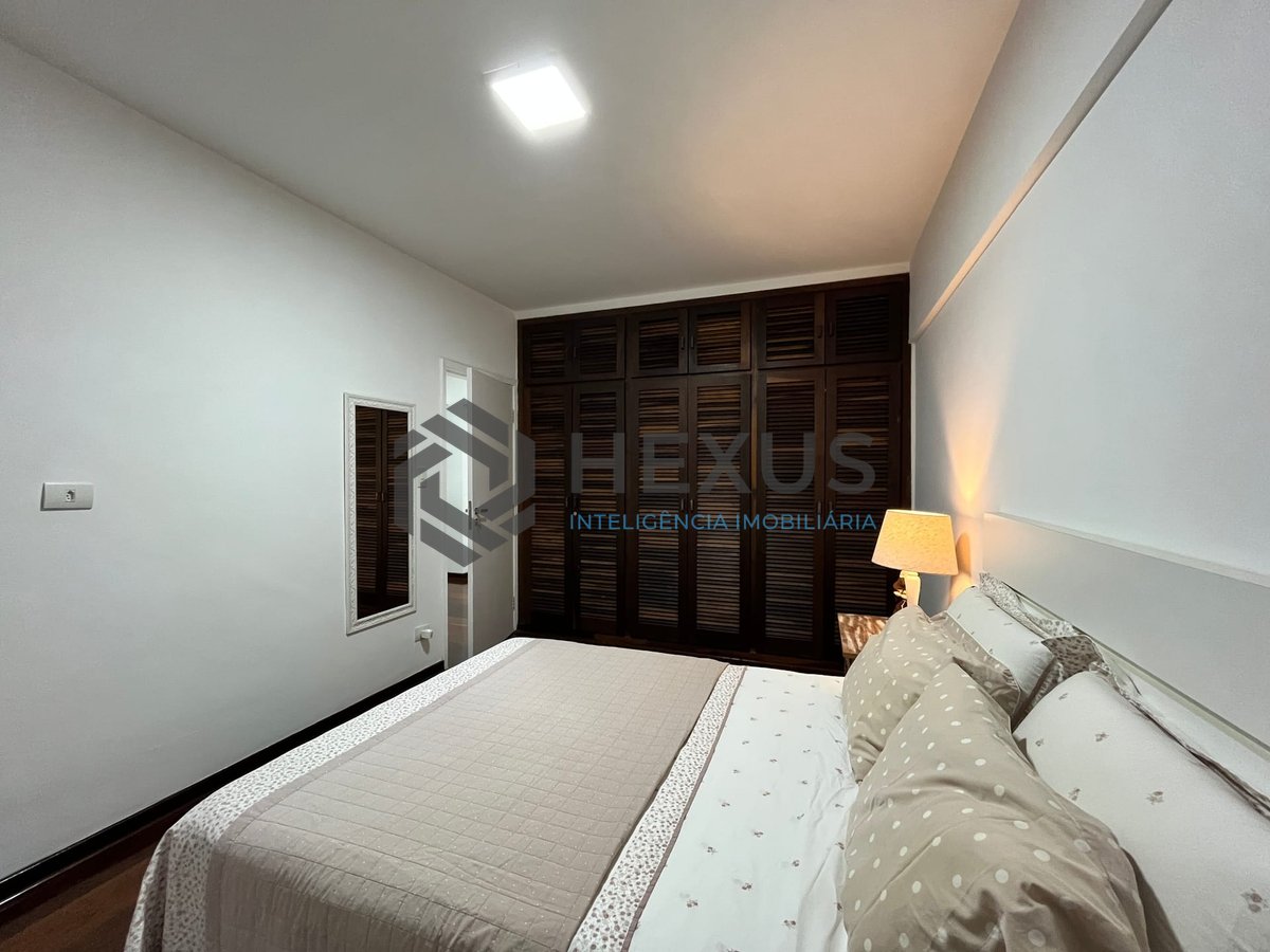 Foto 25 de Apartamento reformado com vista mar na quadra mar da Praia das Pitangueira, Guaruja