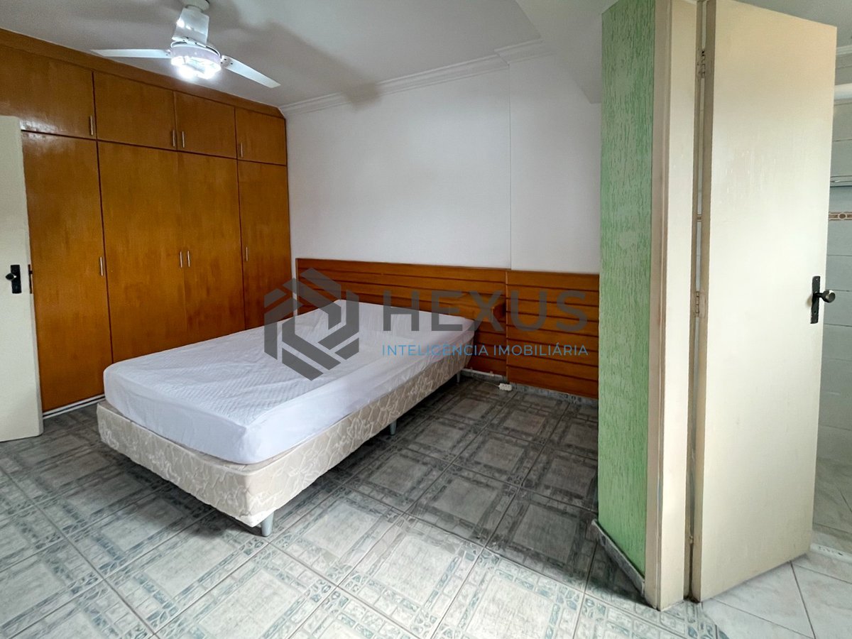 Foto 17 de Apartamento beira mar com varanda e lazer de clube na Praia da Enseada, Guaruja