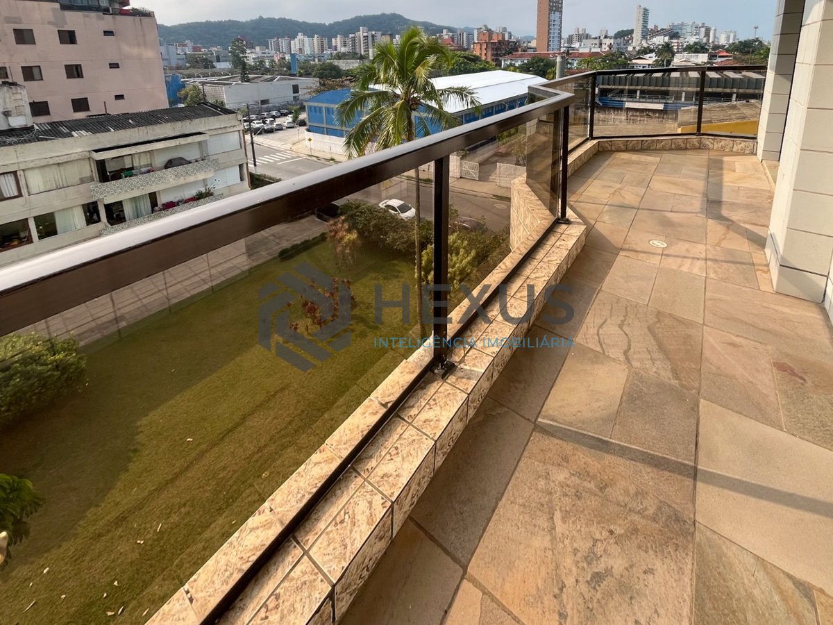 Foto 7 de Apartamento beira mar com varanda e lazer de clube na Praia da Enseada, Guaruja