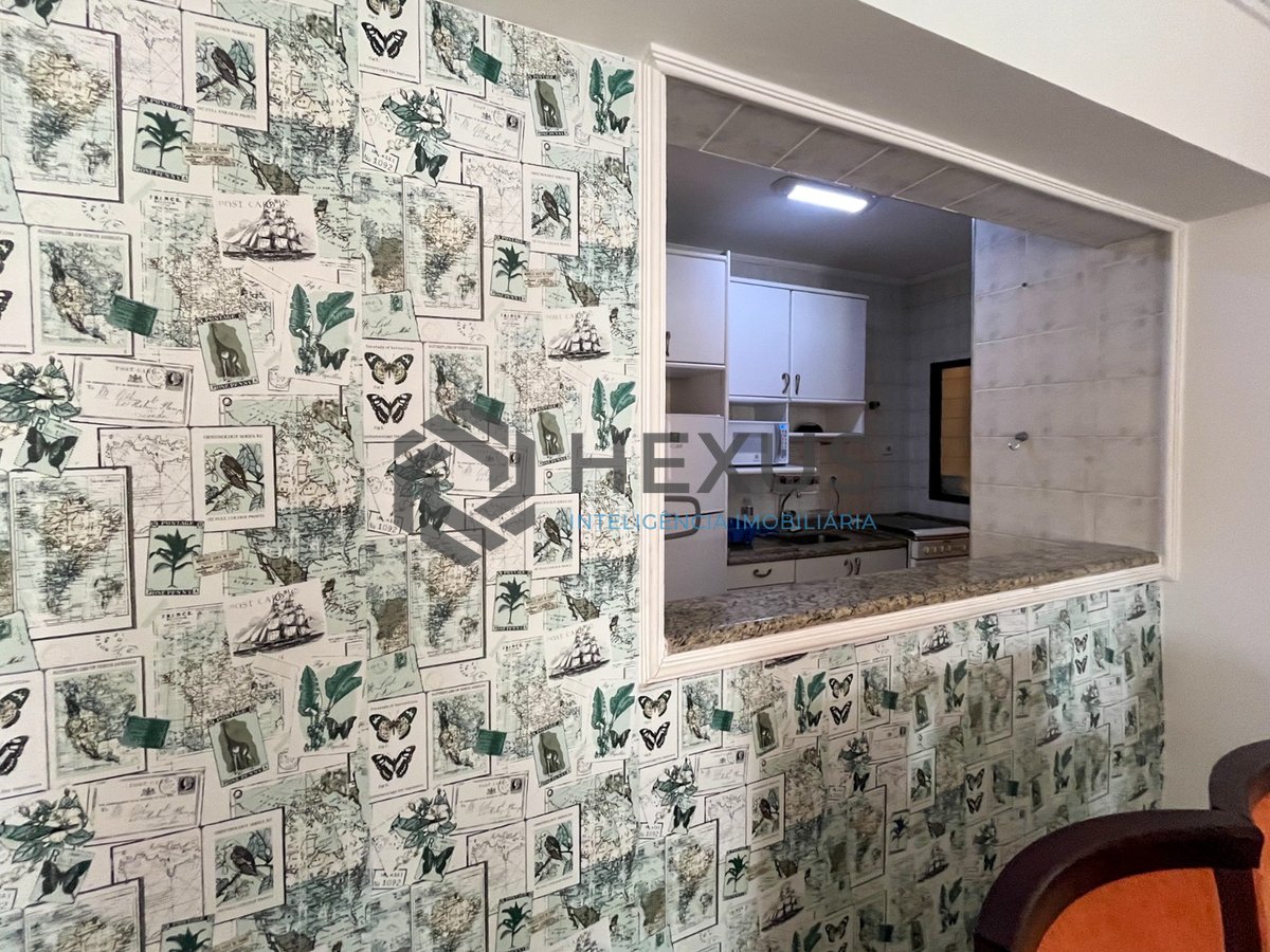 Foto 8 de Apartamento beira mar com varanda e lazer de clube na Praia da Enseada, Guaruja