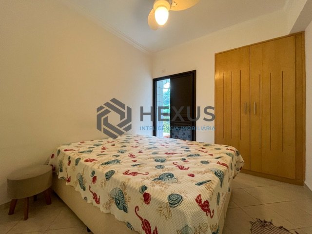 Foto 9 de Apartamento beira mar com varanda e lazer na Praia da Enseada, Guaruja