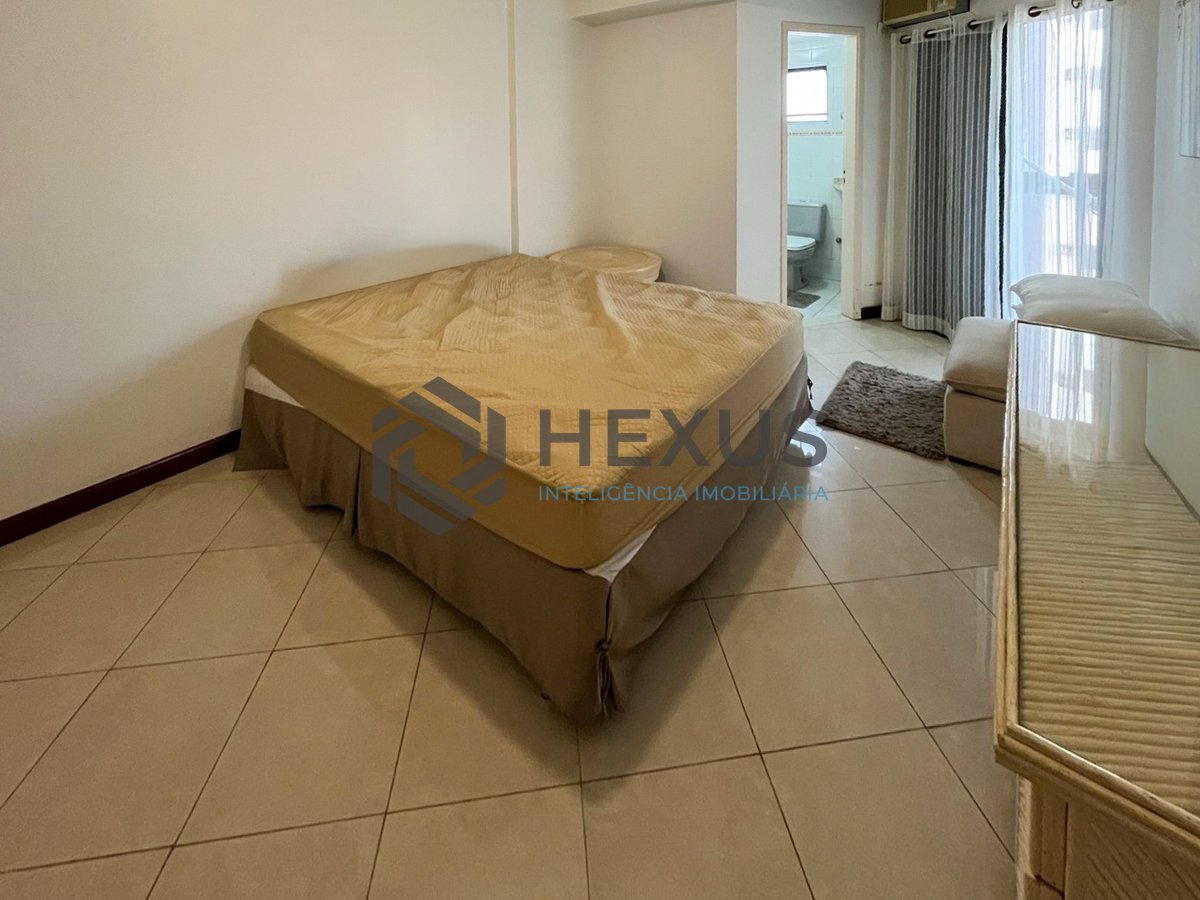 Foto 19 de Apartamento beira mar com varanda e lazer completo na Praia da Enseada, Guaruja