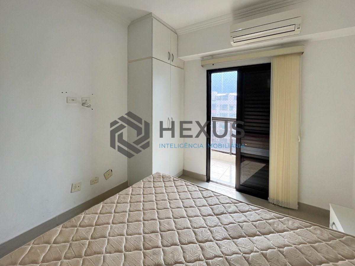 Foto 12 de Apartamento beira mar com varanda e lazer completo na Praia da Enseada, Guaruja
