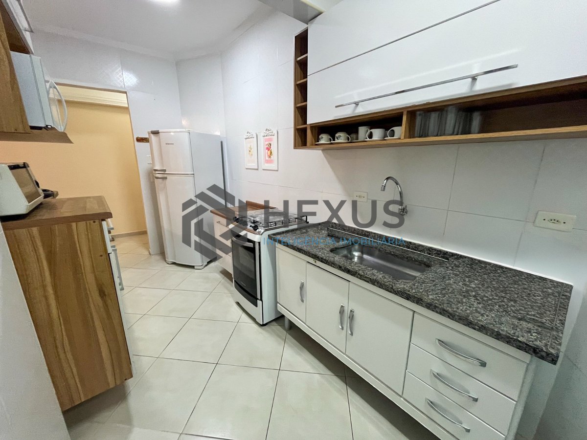 Foto 11 de Apartamento beira mar com varanda e lazer na Praia da Enseada, Guaruja