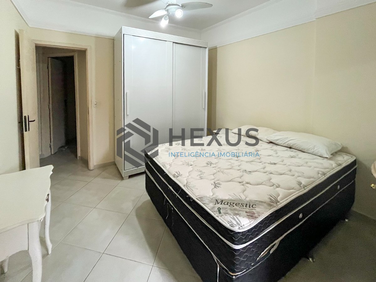 Foto 19 de Apartamento beira mar com varanda e lazer na Praia da Enseada, Guaruja