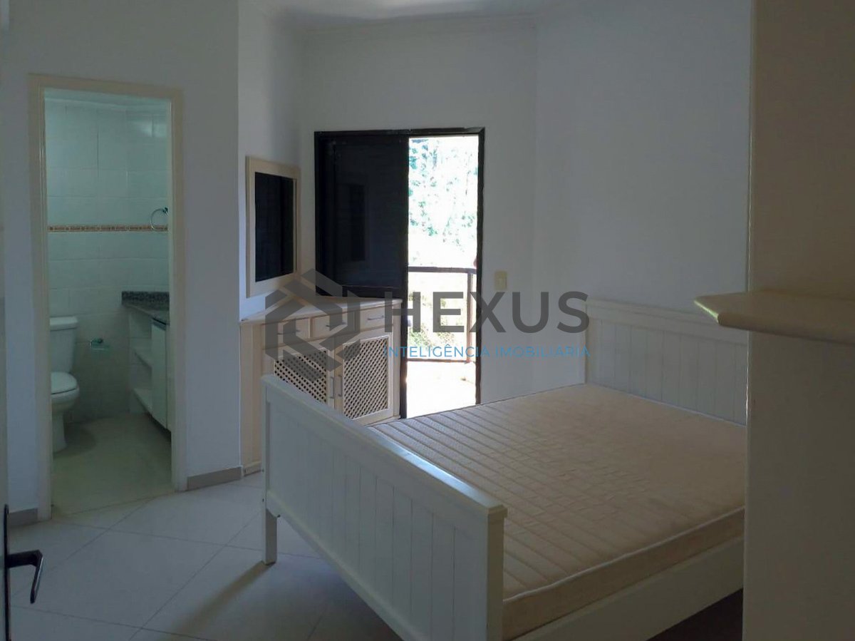 Foto 9 de Apartamento beira mar com varanda e lazer na Praia da Enseada, Guaruja