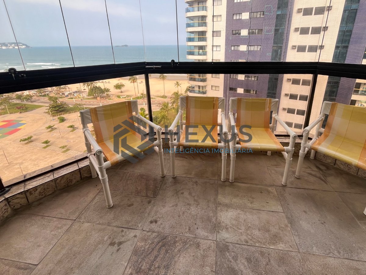 Foto 6 de Apartamento beira mar com varanda, vista mar e lazer na Praia da Enseada, Guaruja