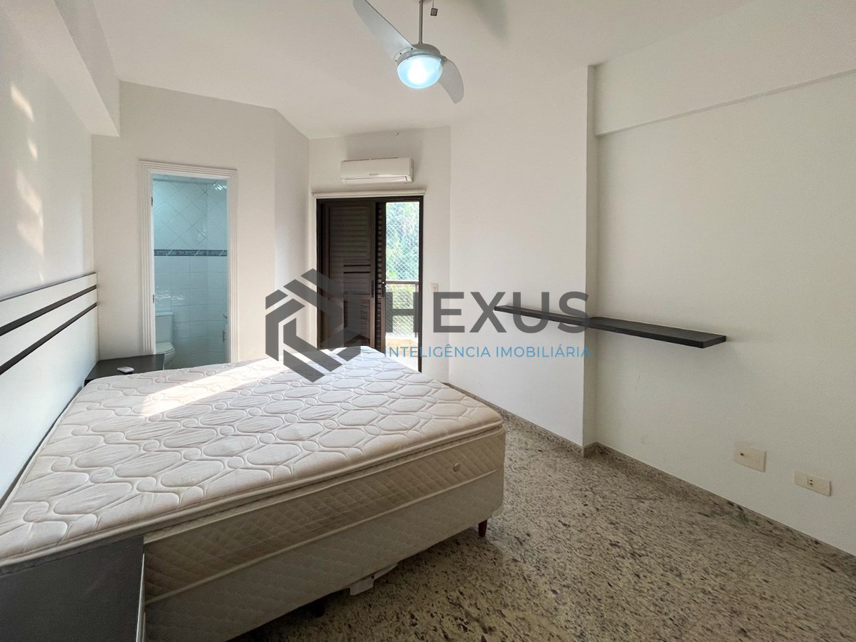 Foto 14 de Apartamentocom beira mar com varanda e lazer de clube na Praia da Enseada, Guaruja