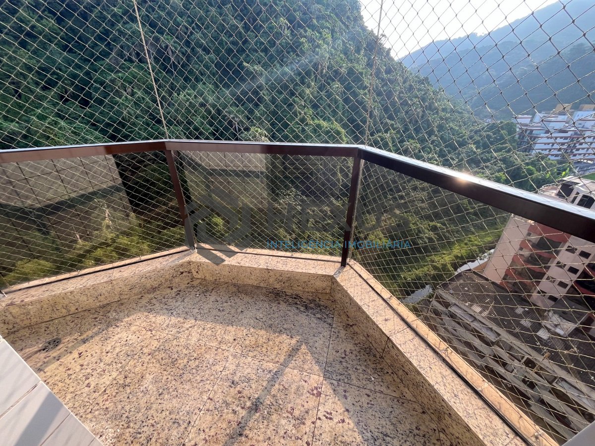 Foto 16 de Apartamentocom beira mar com varanda e lazer de clube na Praia da Enseada, Guaruja