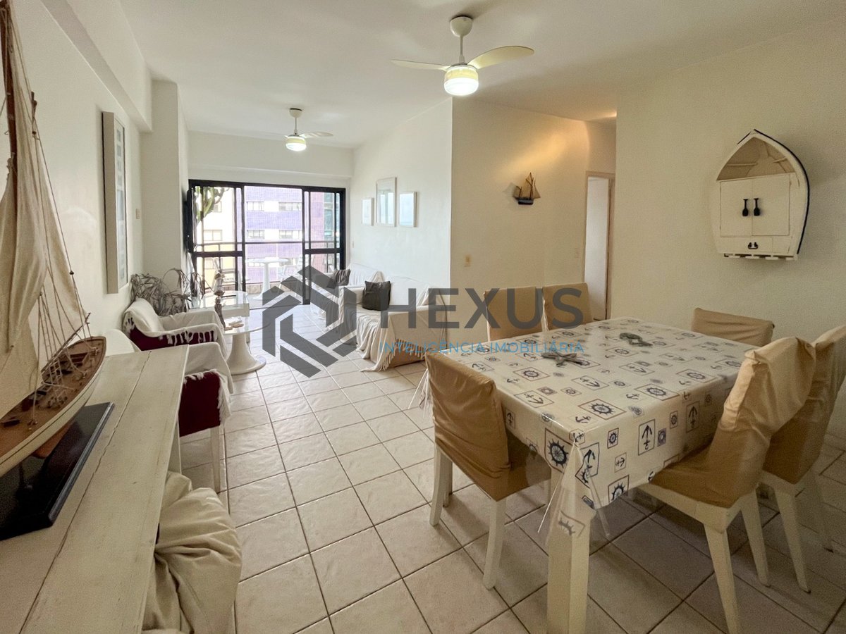 Foto 2 de Apartamento beira mar com varanda e lazer na Praia da Enseada, Guaruja